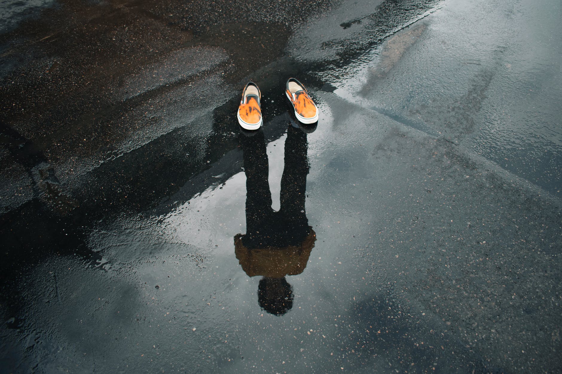 How to keep your feet dry while walking in the rain